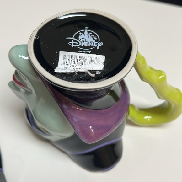 Disney Maleficent lidded mug - Picture 15 of 16